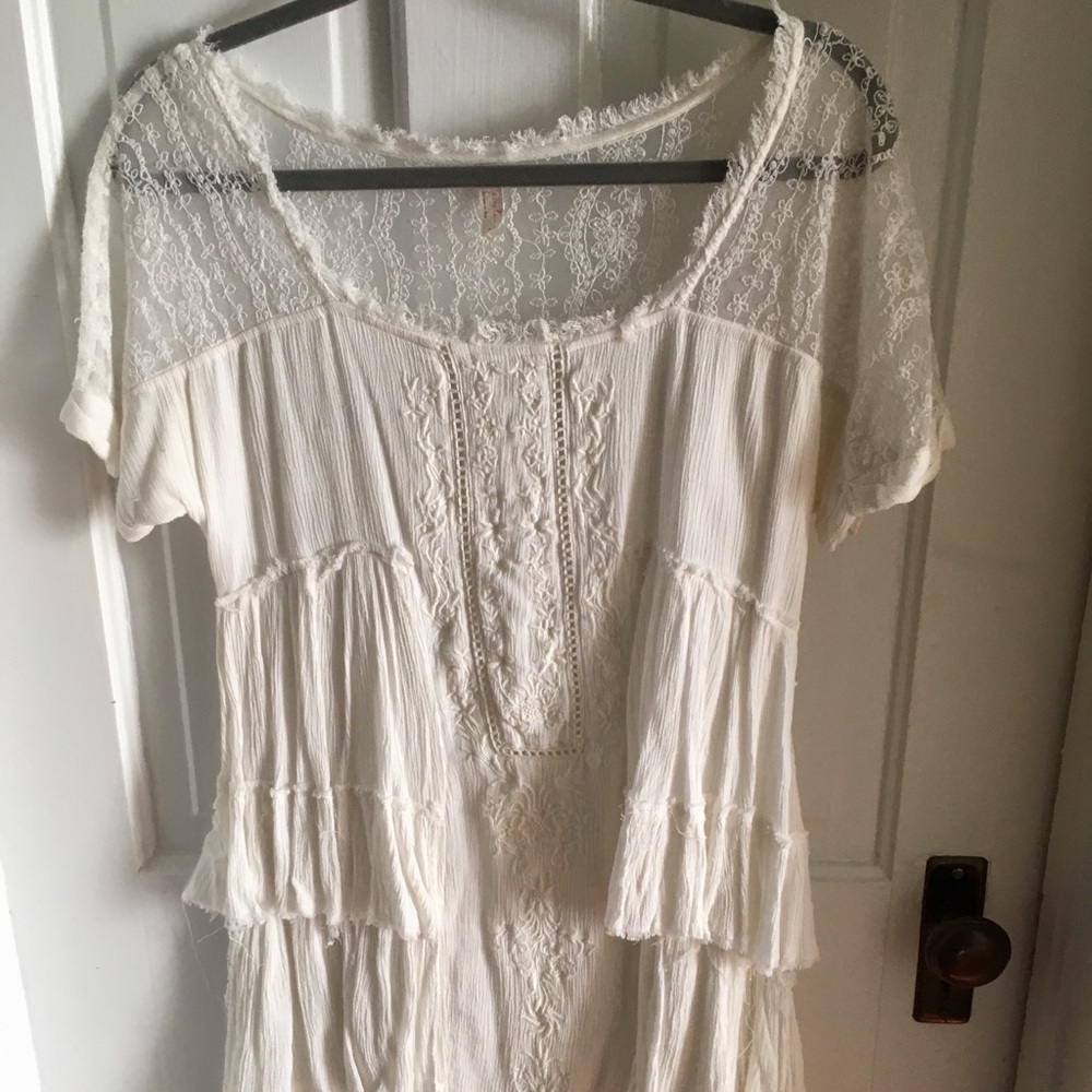 Free People white lace tiered tunic